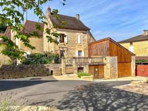 Charming village house in Limeuil for 6